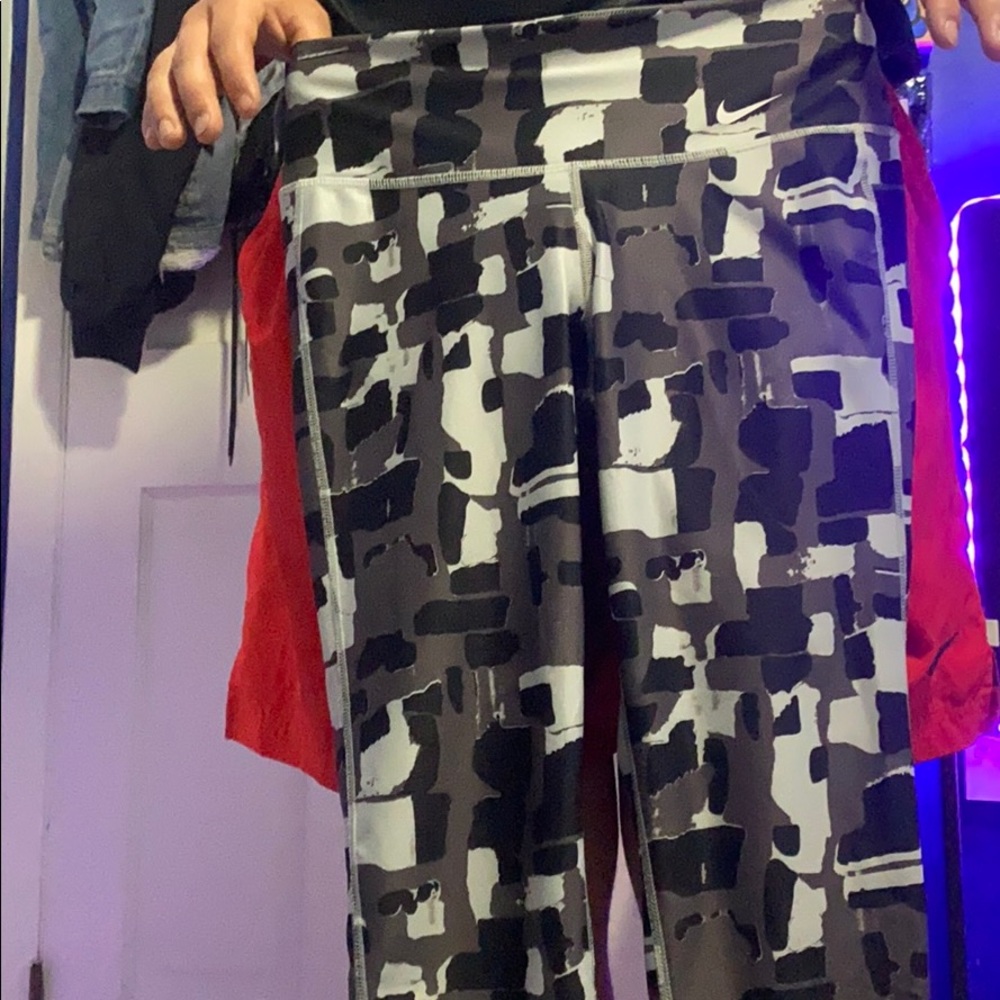 Nike Capri workout pants